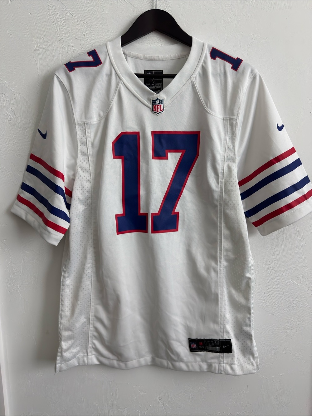 Nike NFL Buffalo Bills Josh Allen #17 Jersey
Men’s size S White